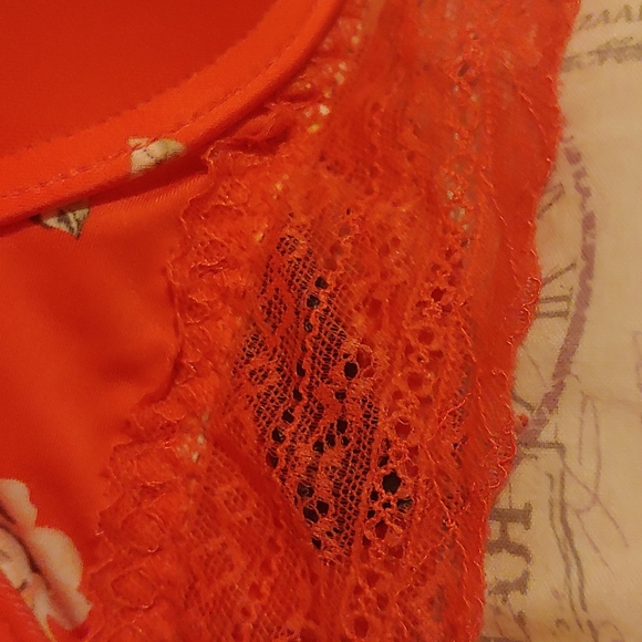 Pink bra - Picture 2 of 5